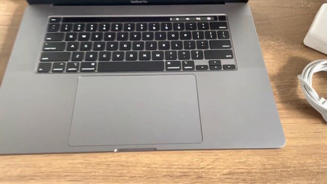 Macbook Pro 2019 16 2.4 8-core I9 32gb 500gb SSD Applecare+ смотреть онлайн