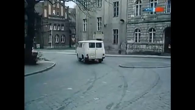 Телефон полиции 110: Кошмар (1980) car chase scene смотреть онлайн