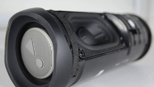 Колонка JBL FLIP 5 LFM 60% Bass Test РЕАКЦИЯ НА ПЕСНИ ЗА ТОБОЙ, КОРОЛЕВА ТЕНЕЙ, ВОЗРАСТ..... смотреть онлайн