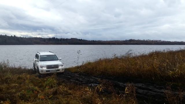 Land Cruiser 200.mp4