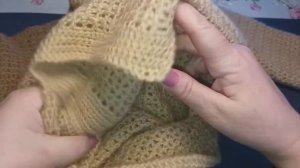 Простой  женский джемпер крючком.