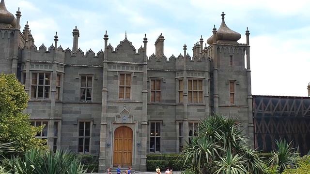 12. На машине в Крым Июль 2022 Едем в Ялту. Храм, дворец, Ласточкино гнездо. смотреть онлайн