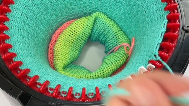How To Cast Off Without Waste Yarn (Works for Addi & Sentro) | Circular Knitting Machine Tutorial смотреть онлайн
