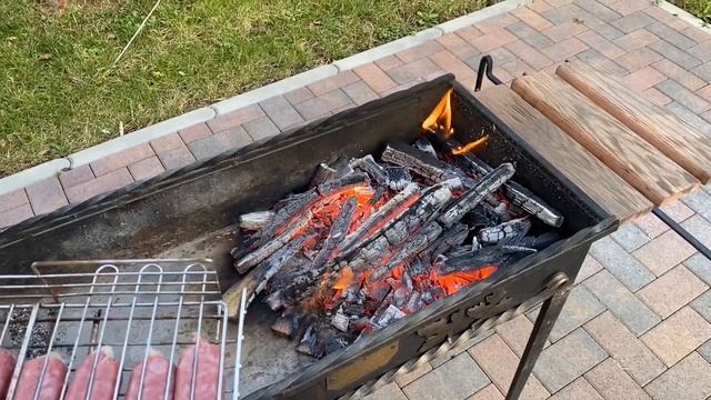 ВЛОГ Наводим порядок в доме ! Муж жарит колбаски на мангале ! Разбираем вещи ! смотреть онлайн