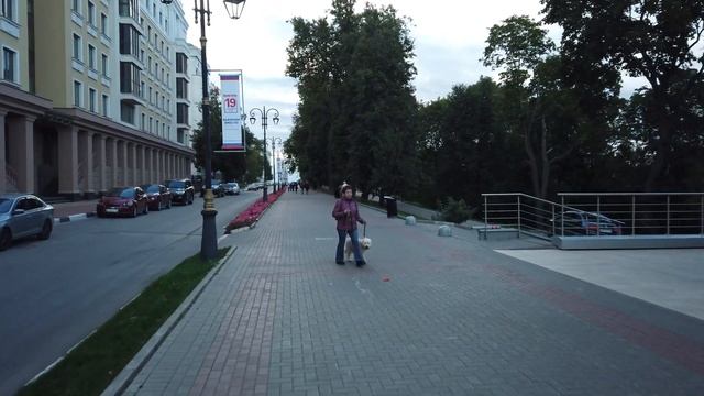 Нижний Новгород. Верхне-Волжская набережная после благоустройства. От колеса обозрения до Кремля. смотреть онлайн