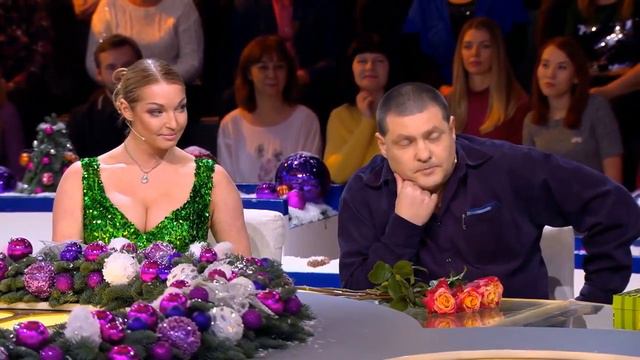 ДАВАЙ ПОБЕЖДАТЬ ПЛАСТМАССОВЫЙ МИР смотреть онлайн
