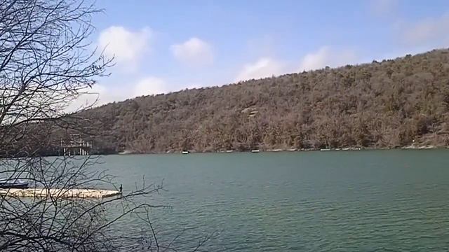 Черный баклан на Кипарисовом озере Сукко смотреть онлайн