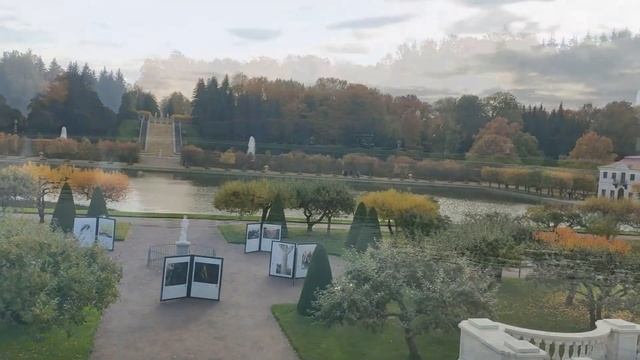 Поездка в Петергоф осенью. Очень красиво
Peterhof Palace