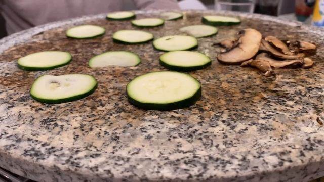 ГОТОВИМ ШВЕЙЦАРСКИЙ РАКЛЕТ.ТАНЦЫ С ВНУКАМИ.КАК ДЕТИ УКРАСИЛИ ДОМ К РОЖДЕСТВУ. смотреть онлайн
