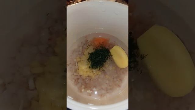 ГОТОВЛЮ ДЛЯ МАЛЫША. Суп рыбный в мультиварке? смотреть онлайн