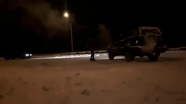 Вокруг девушки на большой машине смотреть онлайн
