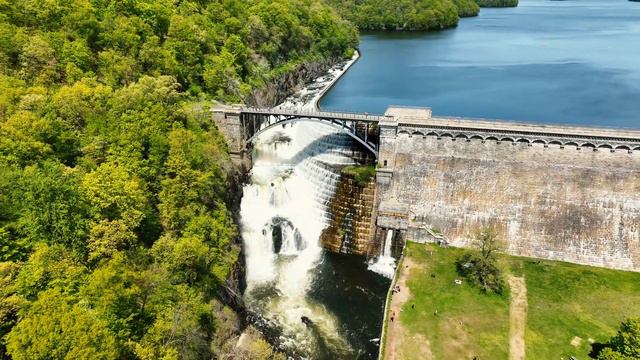 Mavic 3 New Croton Dam смотреть онлайн