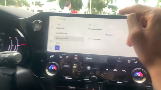 LEXUS GUIDE | How to update your software manually | Gen 12 multimedia system смотреть онлайн