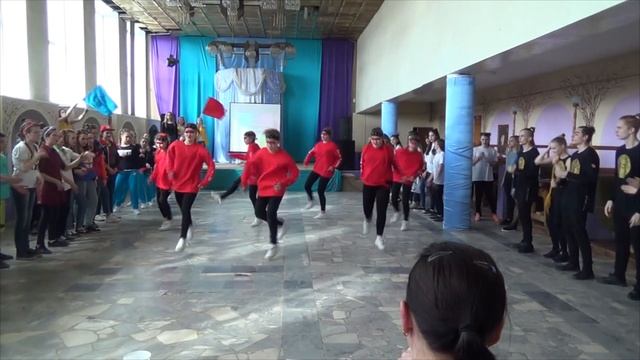 ЗАКУЛИСЬЕ |EDC КЛИПЫ |МИСС СГО| ТИНЕЙДЖЕР-ЛИДЕР смотреть онлайн