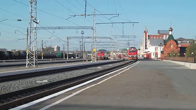 Тепловоз ТЭП70БС-263. Отправление. смотреть онлайн