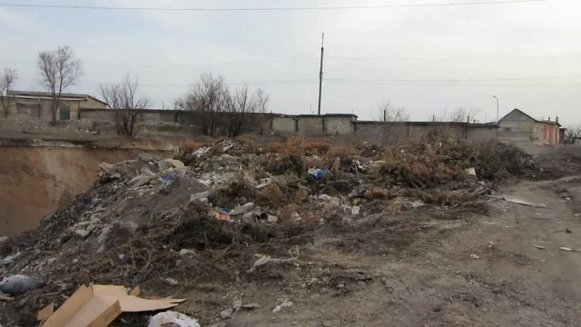Свалка в пгт Юбилейный, Луганск смотреть онлайн