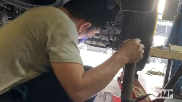 REPLACING REAR SHOCKS FOR TOYOTA RUSH (KYB GAS SHOCKS??) #toyotarush #kyb #maintenance