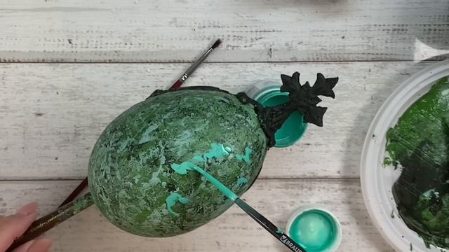ПАСХАЛЬНОЕ ЯЙЦО. ИМИТАЦИЯ МАЛАХИТА. ЗОЛОЧЕНИЕ. EL HUEVO DE PASCUA. IMITACIÓN DE MALAQUITA. DORADO. смотреть онлайн