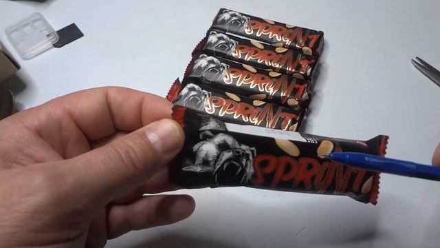 Взял на пробу Батончик Спринт с Жареным Арахисом и Мягкой Карамелью в Шоколадной Глазури смотреть онлайн