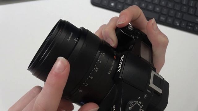 Sony RX10 in 2023 Review смотреть онлайн