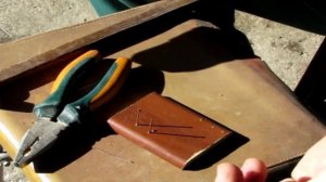 Как забивать финишные гвоздики в наличник