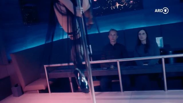 Leben im Stripclub - Joana tanzt für Geld | Hard Life 1/7 | WDR Doku смотреть онлайн