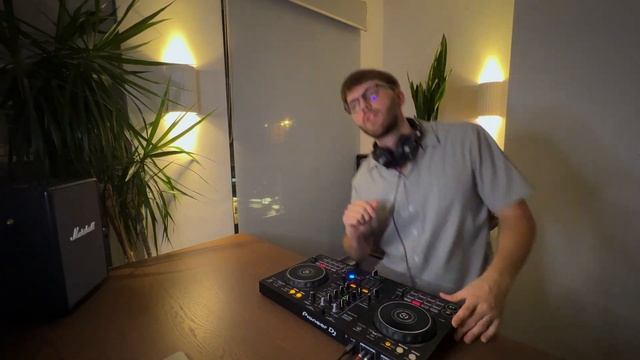 Funky, Groovy & Wild House Mix | Funkin’ Solo #18 смотреть онлайн