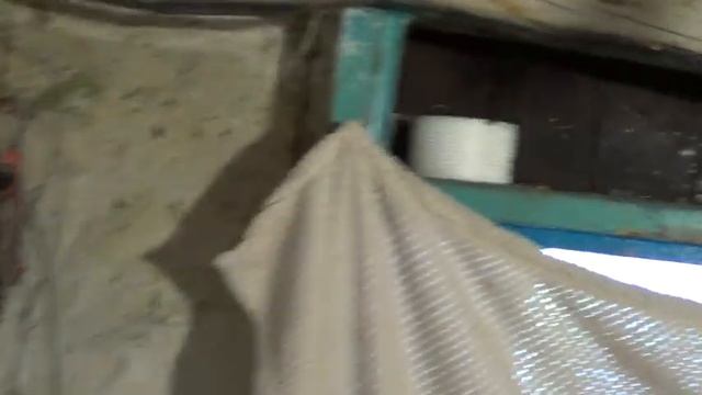 ОДНИ СТРОИТЕЛИ ДЕЛАЮТ КРИВЫЕ СТЕННЫ, А ДРУГИЕ КРУГЛЫЕ УГЛЫ \ А Я ХОТЕЛ ЕЁ НА МЯСО смотреть онлайн