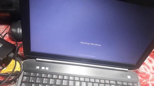 Dell E5520 core i5 nhập nhật nguyên bản từ cục sạc смотреть онлайн