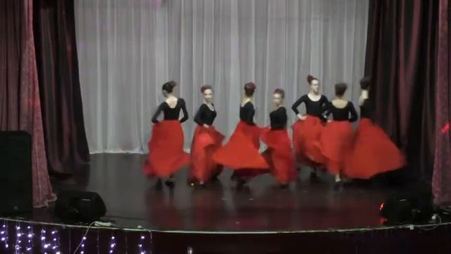 Молодёжный хореографический коллектив "Сияние" - "Воспоминание о Валенсии" смотреть онлайн