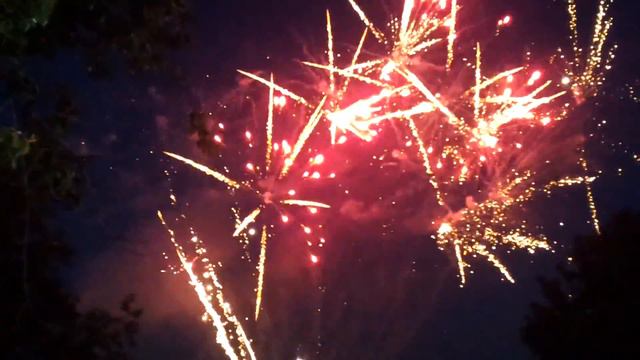 12 июня 2013г. Салют в День города Балабаново смотреть онлайн