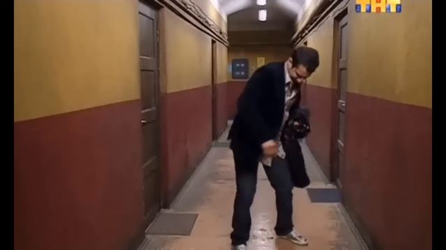 универ| Майкл склеил девушку но все пошло не поплану смотреть онлайн