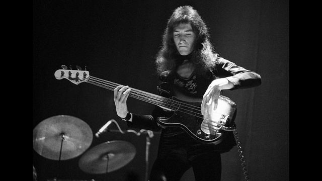 John Deacon's Bass Solo [10 Minutes]