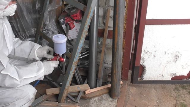 Как правильно покрасить, чтобы краска не облупилась и не пришлось перекрашивать! смотреть онлайн
