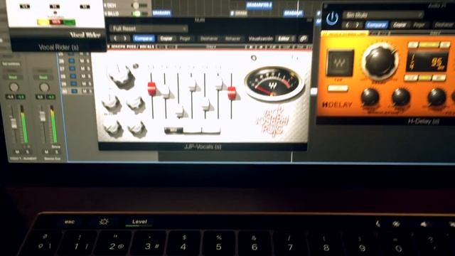 MI PEOR COMPRA EN APPLE!! MacbookPro 2018 Touch Bar (i9, 15