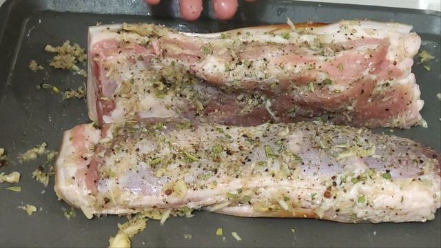 Свиная ГРУДИНКА,ПОДЧЕРЕВОК,ПУЗАНИНА.сочное мясо -сало в духовке......)))в холодном виде вкусней смотреть онлайн