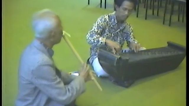 Kecapi and Suling, Sunda (West Java), Indonesiaa смотреть онлайн
