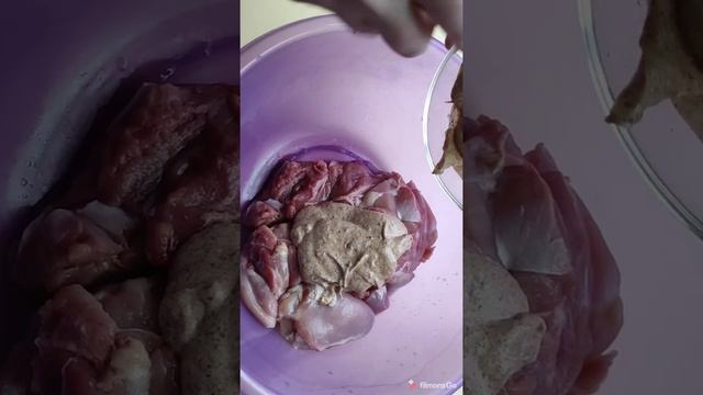 Куриные бедра в духовке. Запеченные бедра. Курица в духовке смотреть онлайн