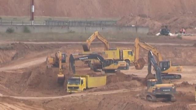 Новый терминал в Симферополе возводится ударными темпами смотреть онлайн