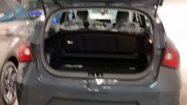 New Bayon Vs New i20 Hyundai look at the difference of this units смотреть онлайн