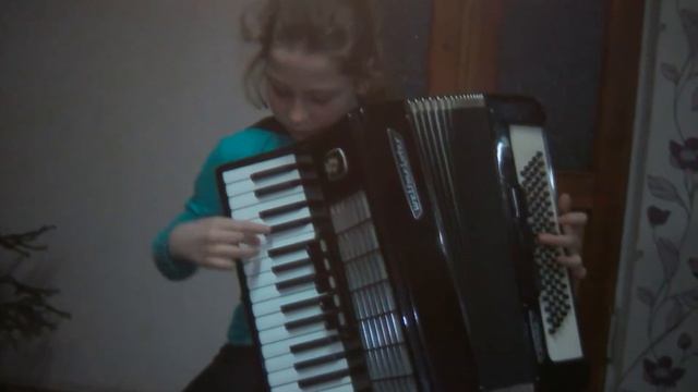 Как сыграть на аккордеоне этюд смотреть онлайн