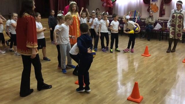 Осеннний праздник - 2017-11-10 #ОсеннийПраздникВШколе смотреть онлайн