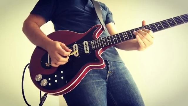 The show must go on (1st solo) смотреть онлайн
