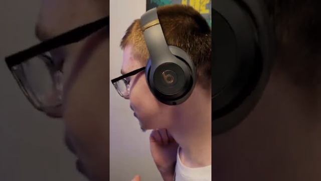 (Unboxing) limited edition beats studio3 wirless смотреть онлайн