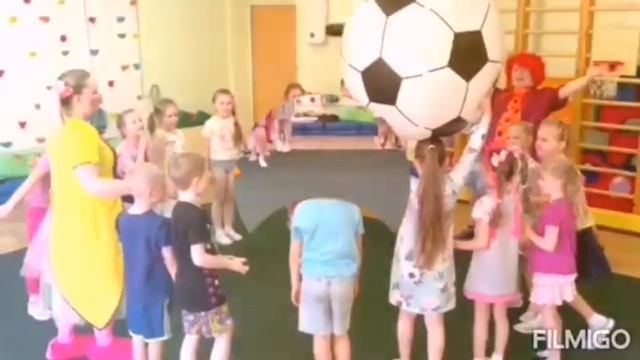 День смеха смотреть онлайн