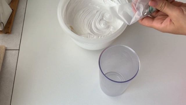 Безе…нәзік, дәмді. Безе…вкусный, нежный. #безе #белки #кчаю #десерт смотреть онлайн