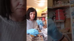 5 мая. Сажаю огурцы на рассаду в разрезные стаканчики