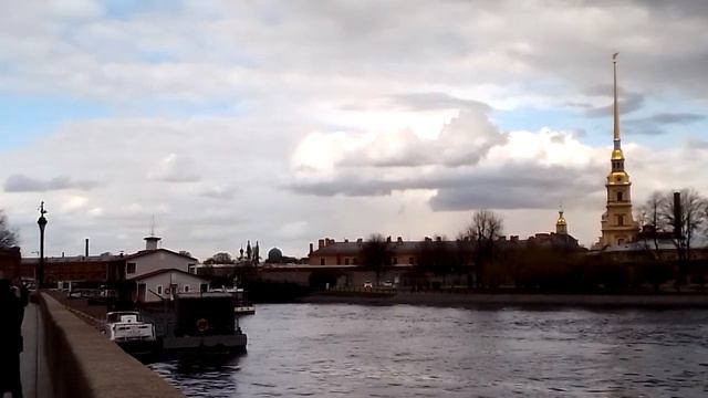 Мытнинская набережная, река Нева #spb #санктпетербург #walking#petersburg#прогулка смотреть онлайн