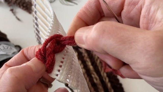 Halı kaydırmaz üzerine, iğne işi, şahane, paspas, kilim, seccade vb. nasıl yapılır? смотреть онлайн
