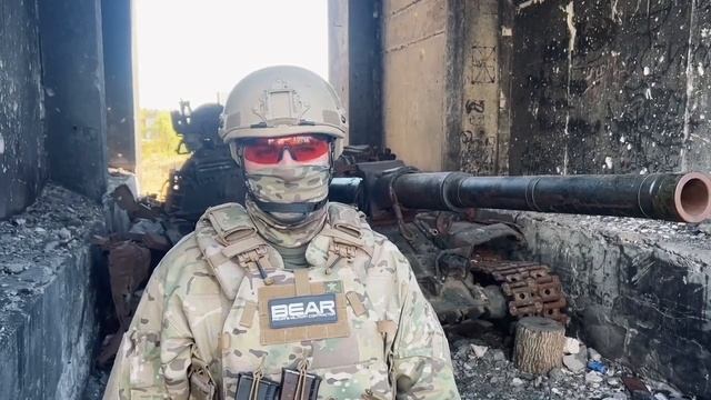И вновь свинец посыпался с небес: воин с позывным "Медведь" рассказал свой стих. смотреть онлайн